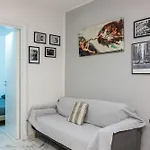 Chic House